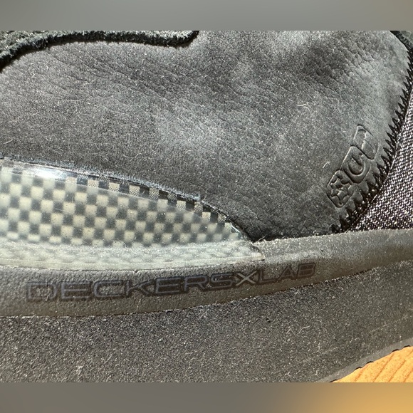 Deckers X Lab Unisex Black Suede Low Wedge Sneakers Comfort Sport Shoes size 10 - Picture 11 of 12